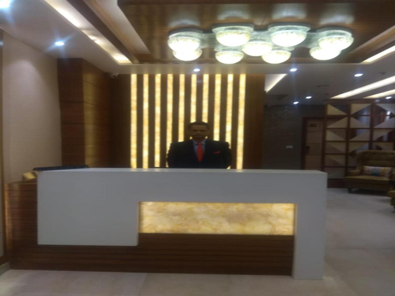 Csjs Inn By Krishna Group Of Hotels Amritsar Bagian luar foto