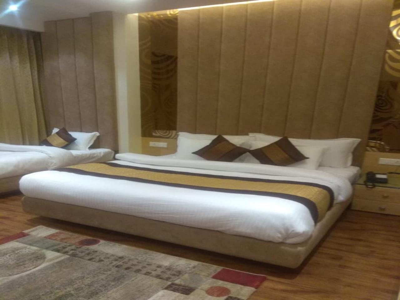 Csjs Inn By Krishna Group Of Hotels Amritsar Bagian luar foto